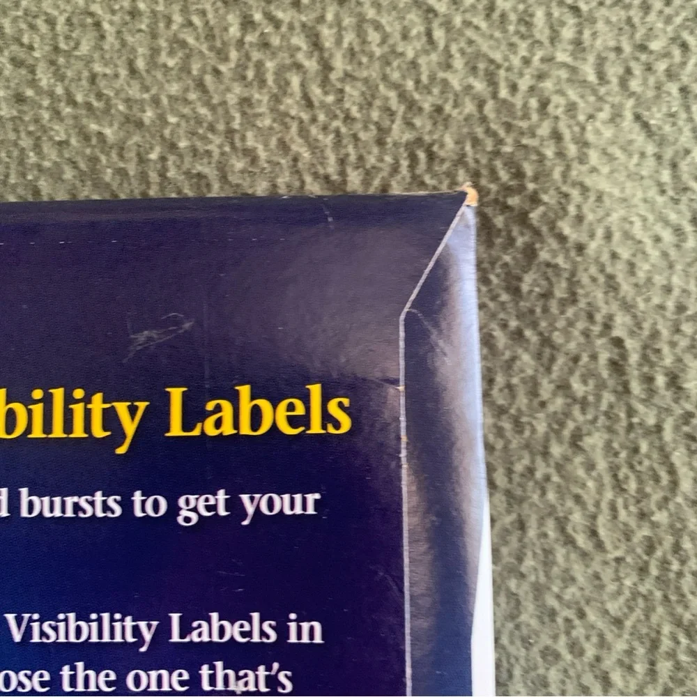 NIP Avery white high visibility labels. 600 labels, 25 sheets. 1 2/3” diameter.